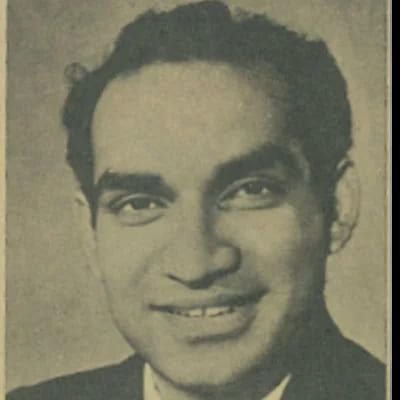 Cinemaazi rememebrs Yash Chopra on his death anniversary