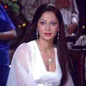 Cinemaazi greets Simi Garewal on her birthday
